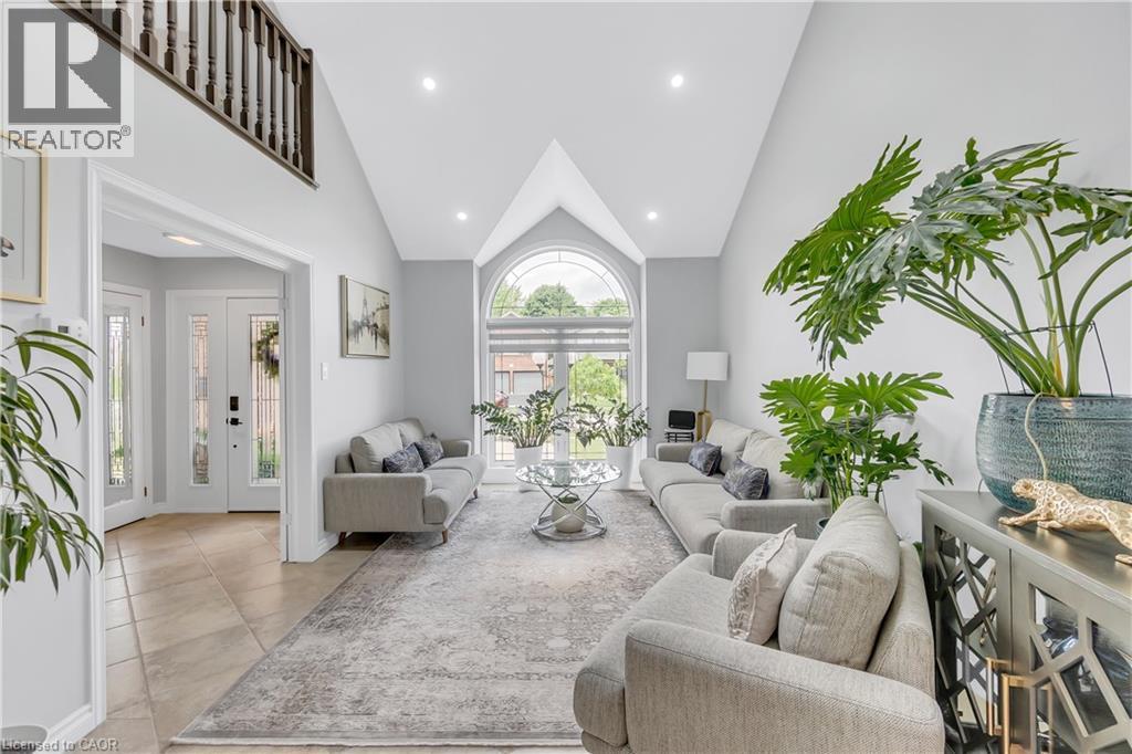 Photo 9 of 107 Chandos Drive, Kitchener ON