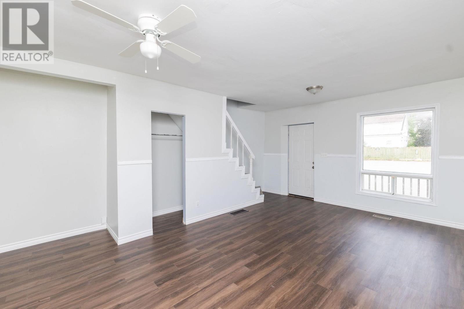 Photo 6 of 55 Grosvenor Ave, Sault Ste Marie ON