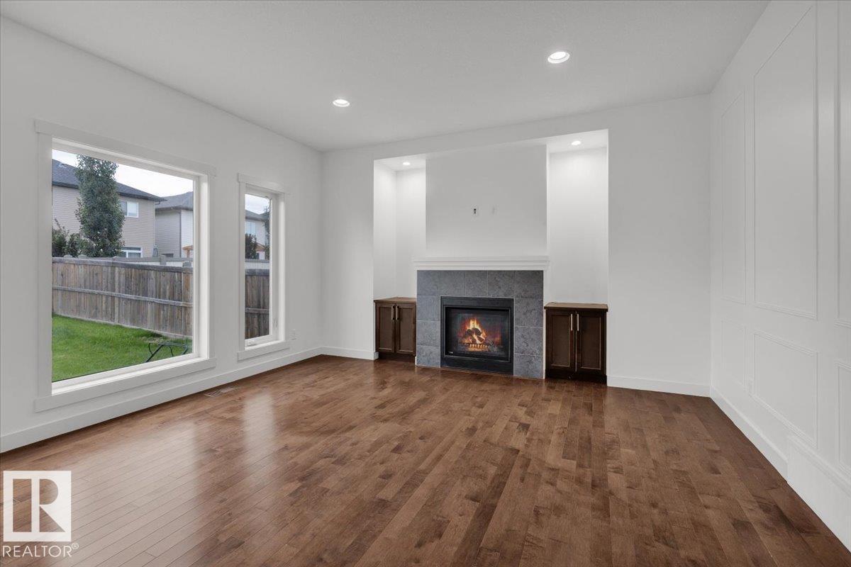 Photo 21 of 20517 98 A Av Nw, Edmonton AB