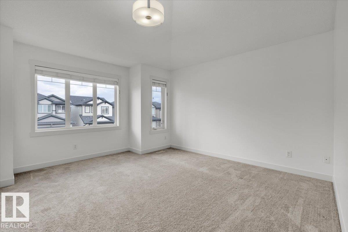 Photo 37 of 20517 98 A Av Nw, Edmonton AB