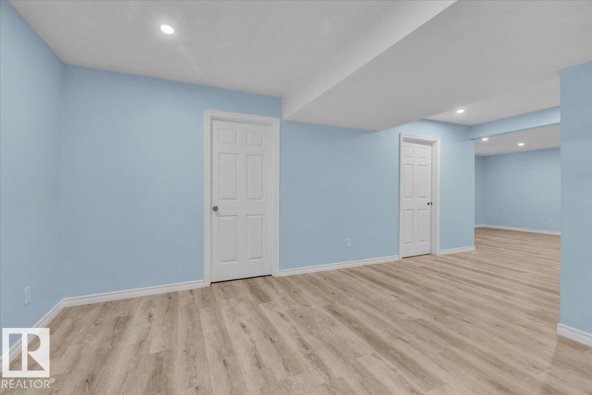 Photo 56 of 20517 98 A Av Nw, Edmonton AB