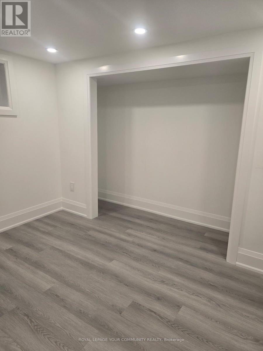 Photo 9 of 19 Beaverton Road S, Richmond Hill ON