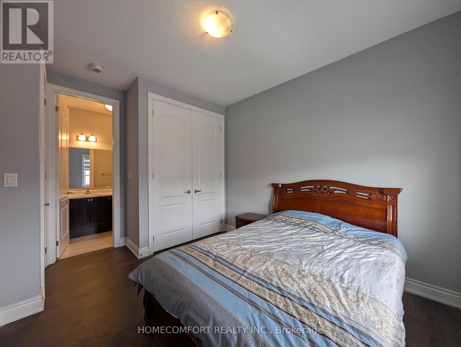 Photo 28 of 230 Paradelle Drive, Richmond Hill ON
