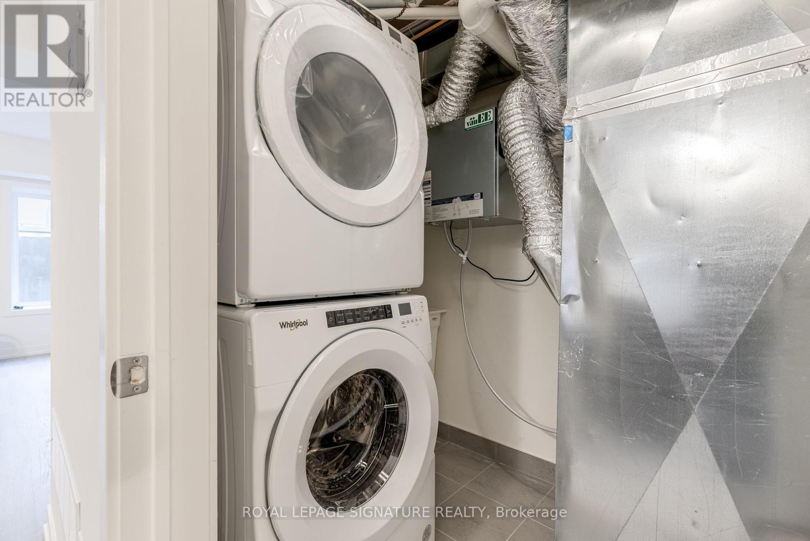 Photo 15 of 2106 58 Elizabeth Street S, Richmond Hill ON