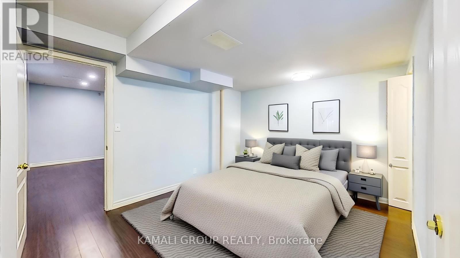 Photo 5 of Bsmt 2 156 Townsgate Drive, Vaughan ON