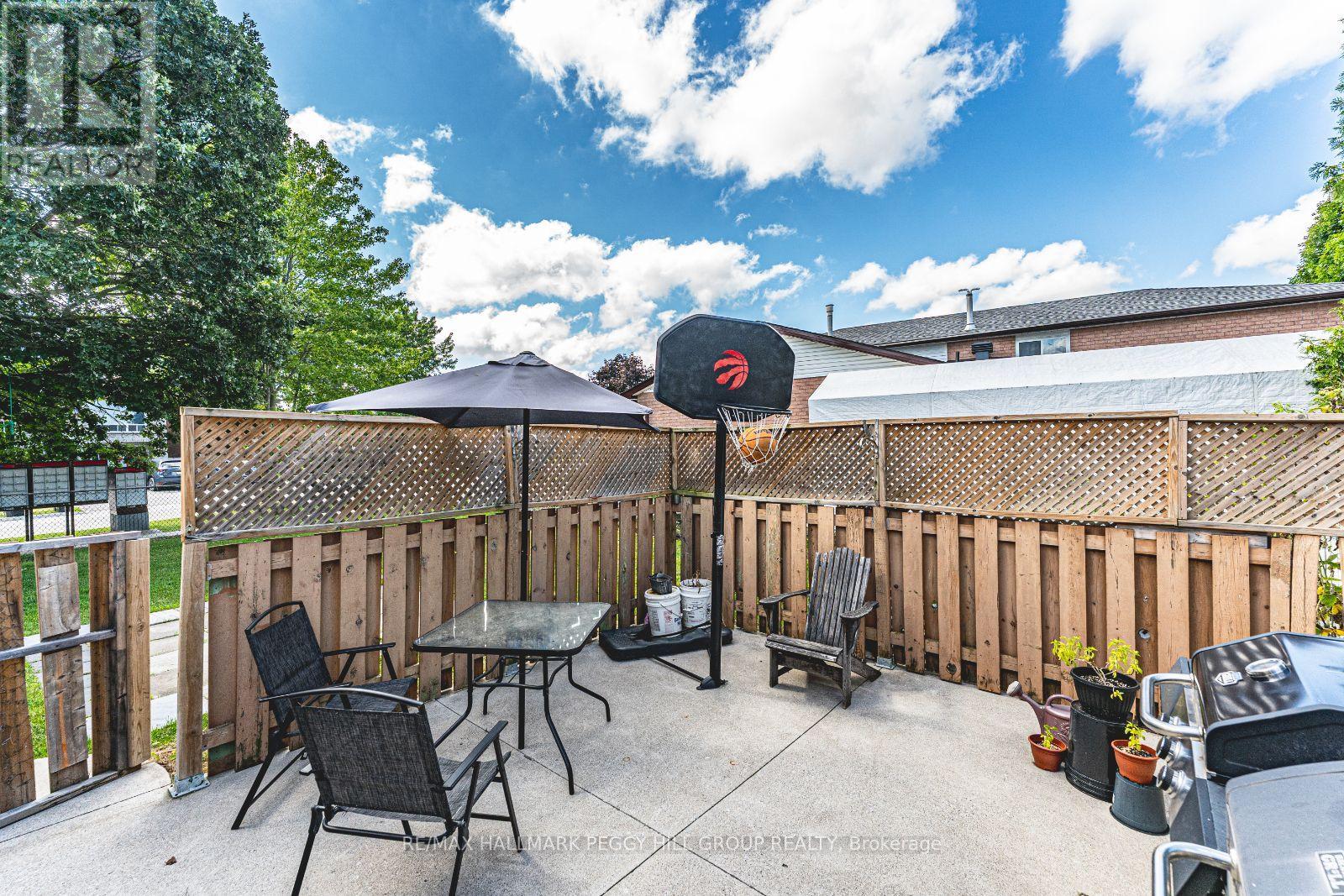 Photo 16 of 388 Parkwood Avenue, Bradford West Gwillimbury ON
