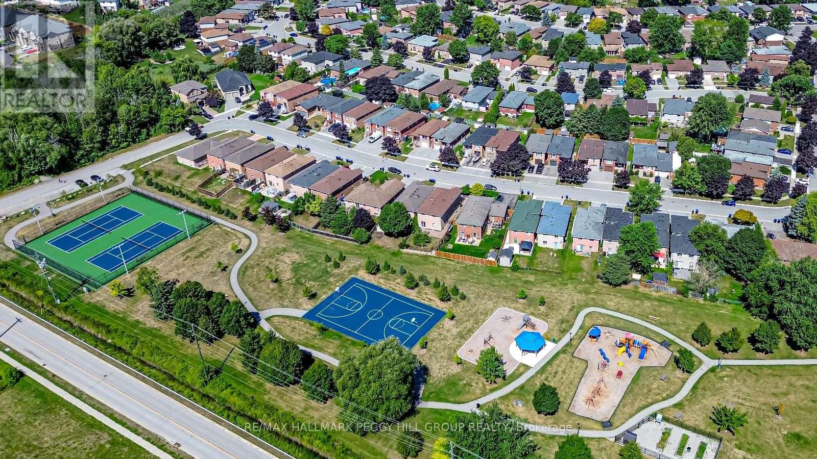 Photo 20 of 388 Parkwood Avenue, Bradford West Gwillimbury ON