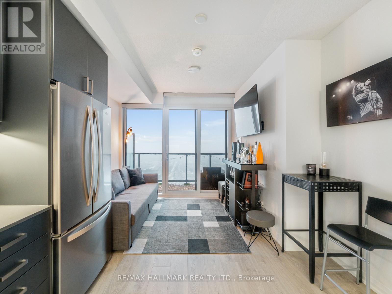 Photo 8 of 2802 7895 Jane Street, Vaughan ON