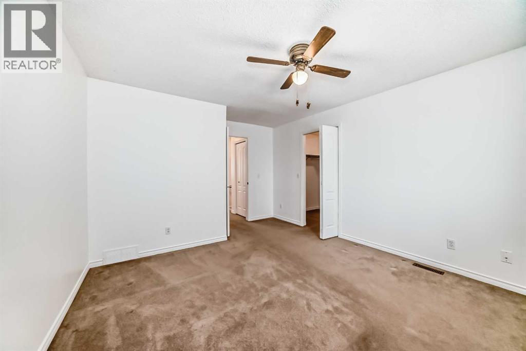 Single Family House for Sale in  Templeby Way NE Temple Calgary 