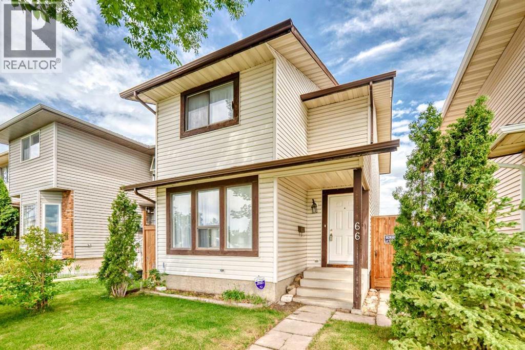 Single Family House for Sale in  Templeby Way NE Temple Calgary 