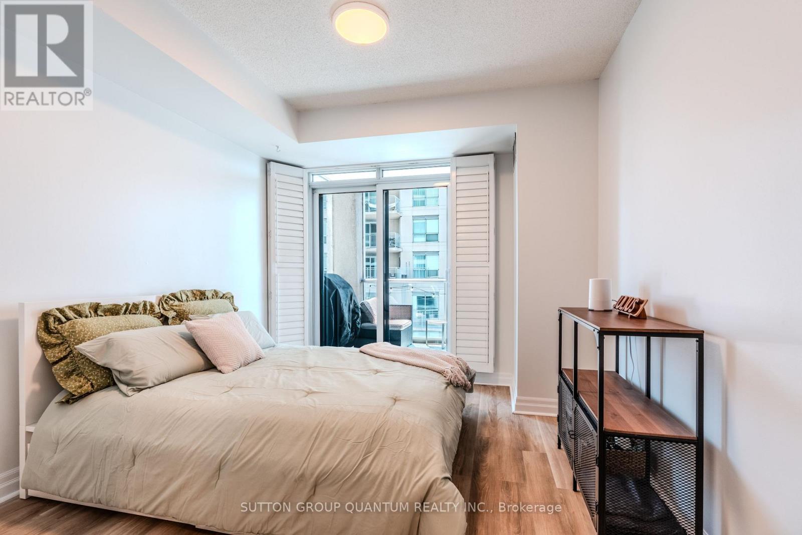 Photo 12 of 706 2087 Lake Shore Boulevard W, Toronto ON