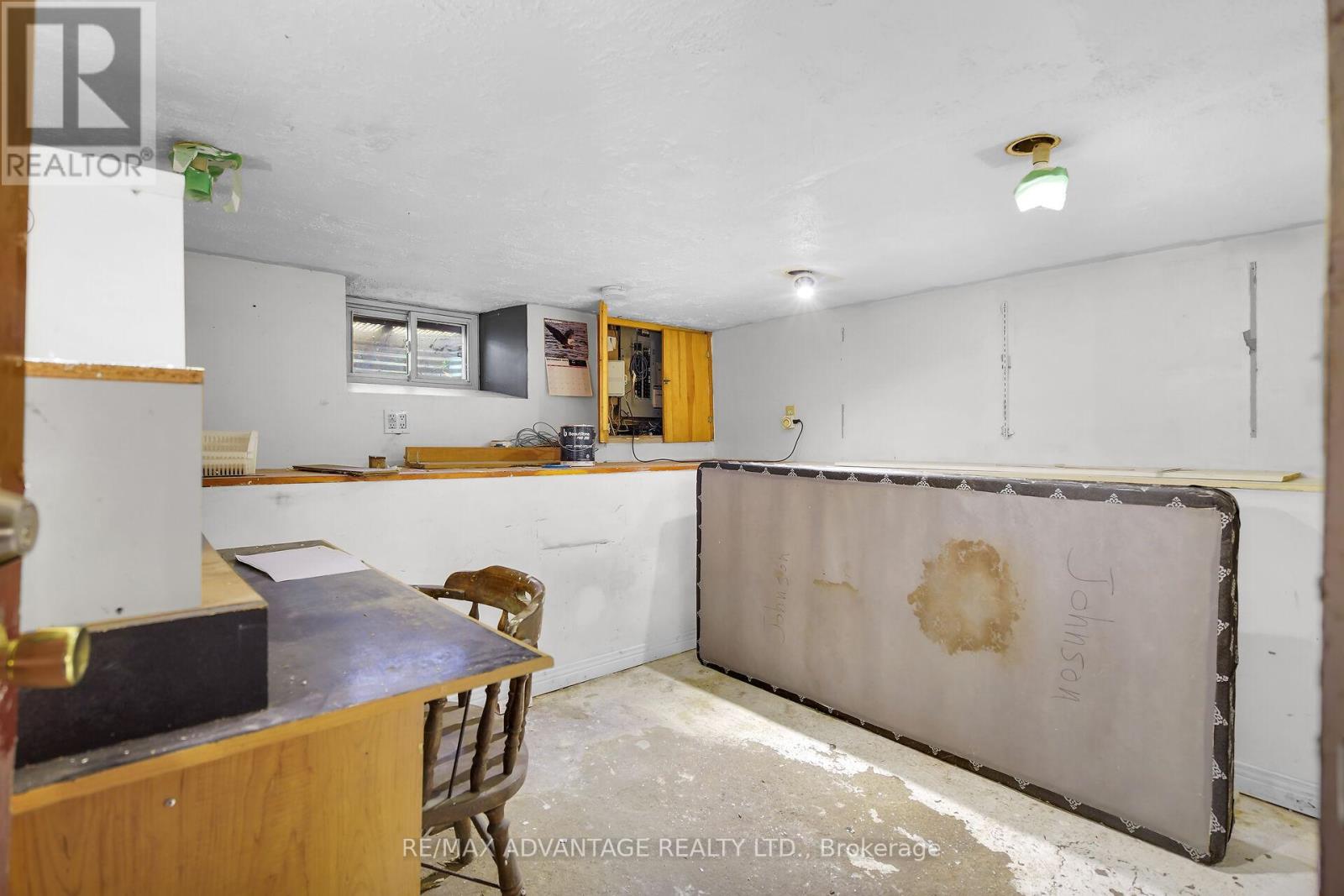 Photo 1 of 571 Elizabeth Street, London East ON