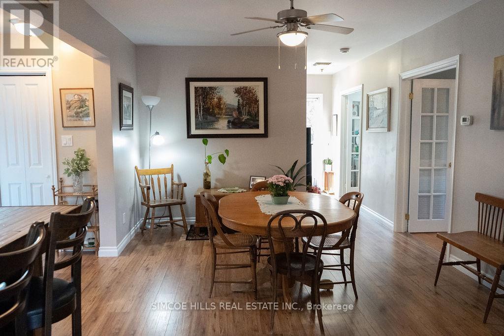 Photo 9 of 311 John Street, Orillia ON