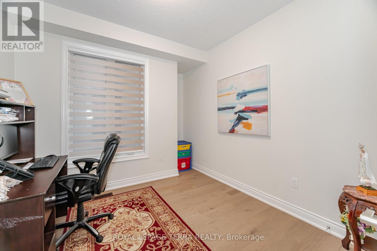 Photo 21 of 18 Gladmary Drive, Brampton ON