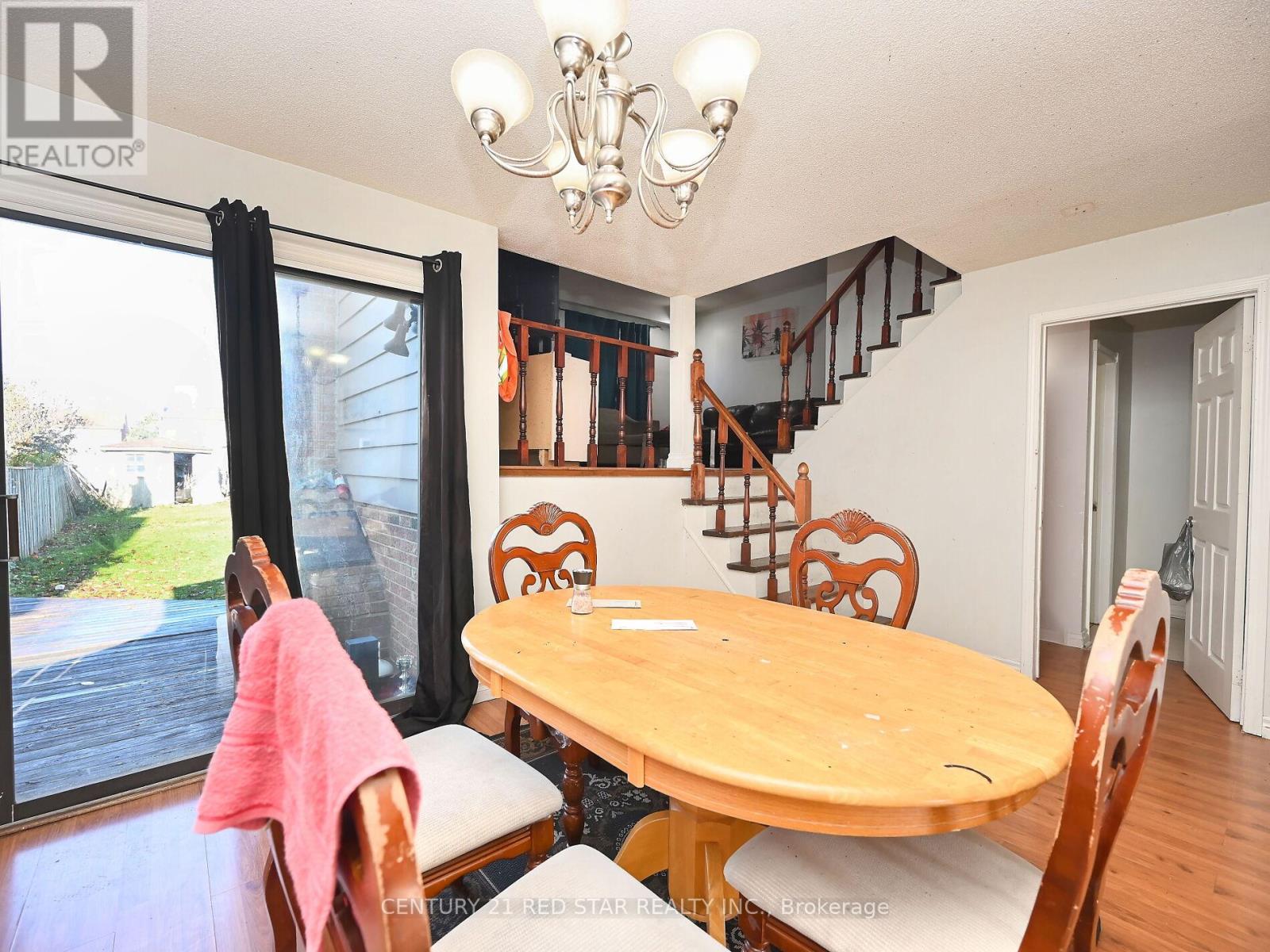 Photo 14 of 433 Hansen Road N, Brampton ON