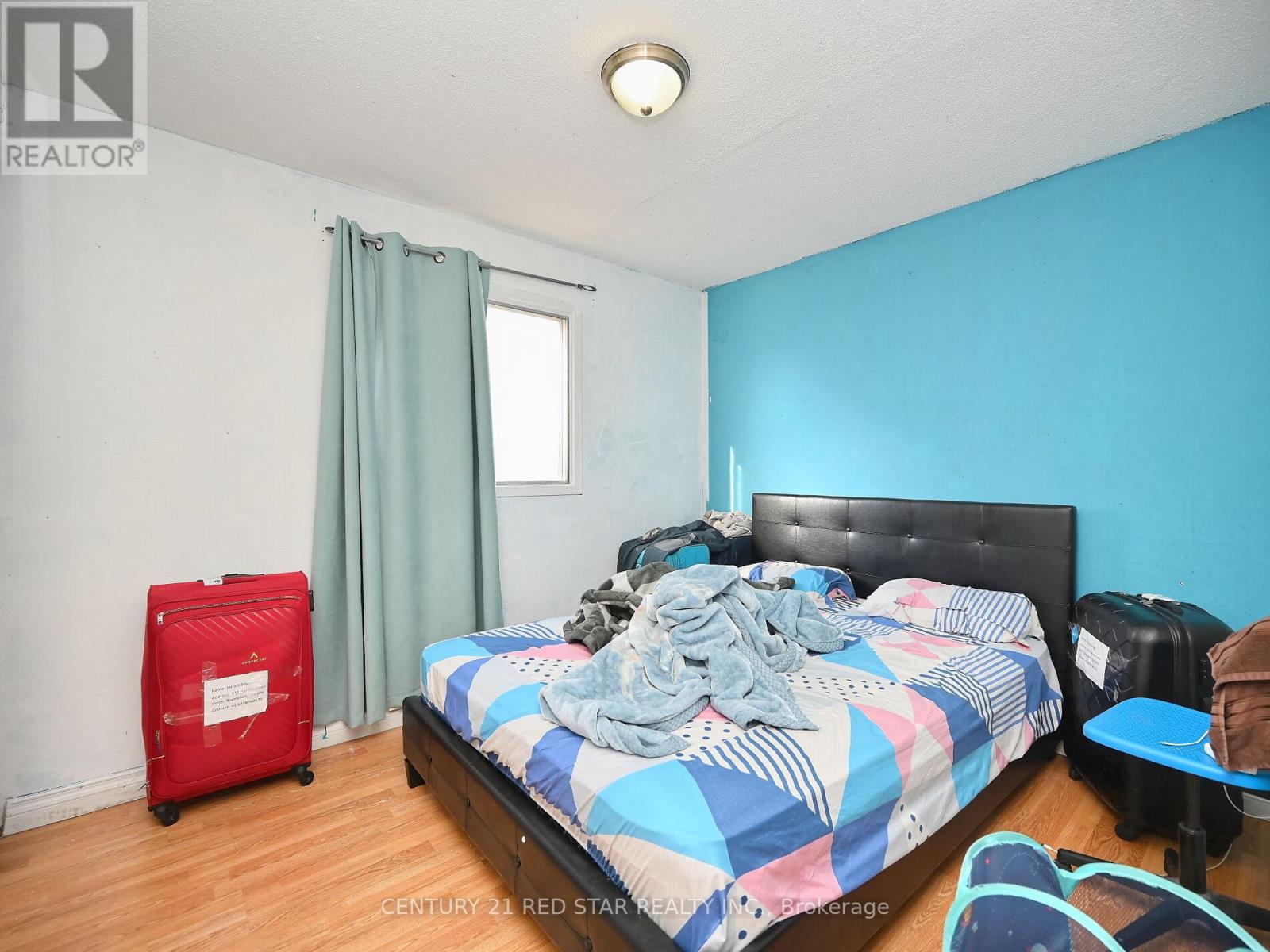 Photo 29 of 433 Hansen Road N, Brampton ON
