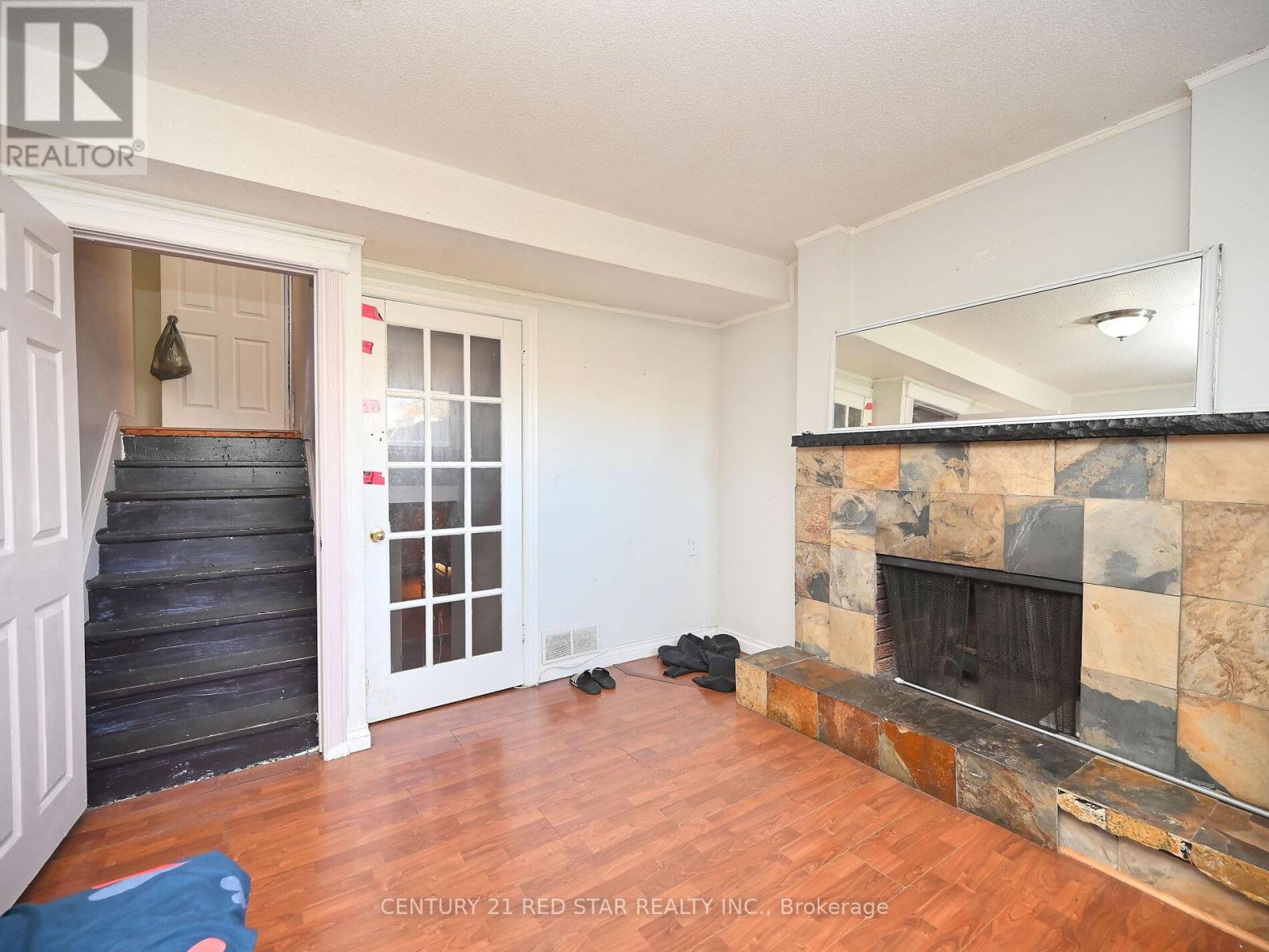 Photo 40 of 433 Hansen Road N, Brampton ON