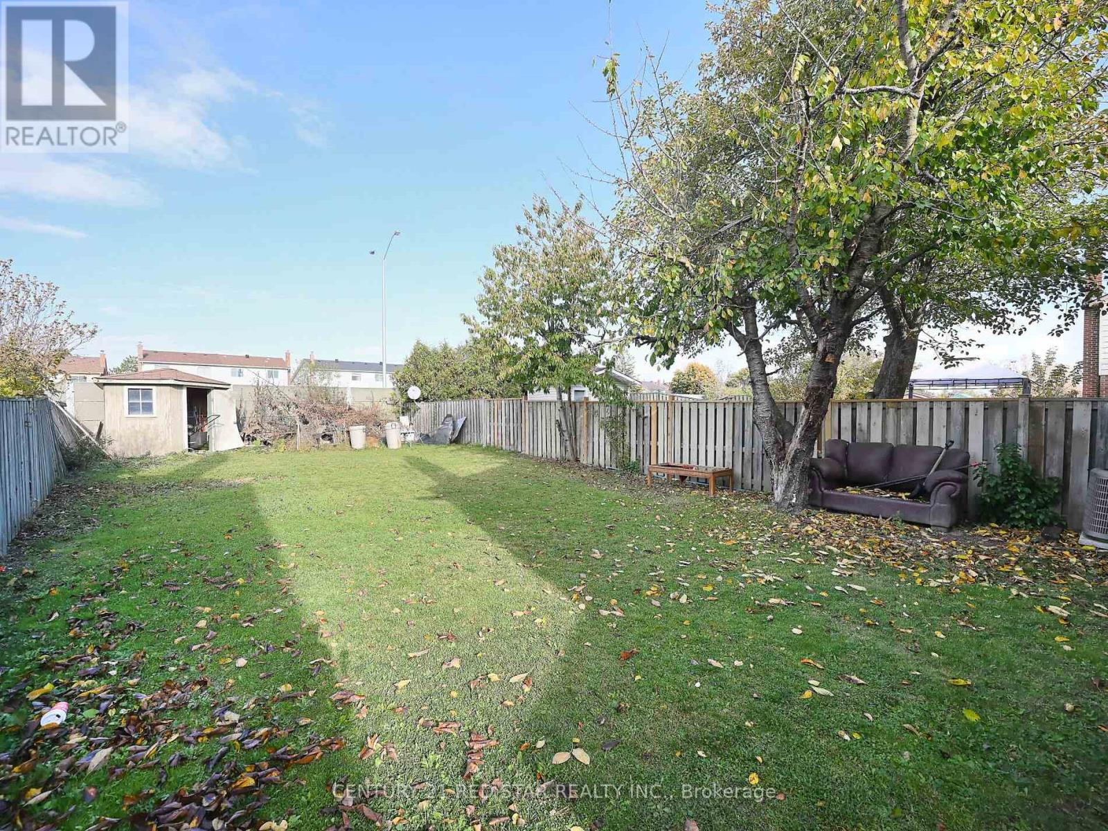 Photo 48 of 433 Hansen Road N, Brampton ON
