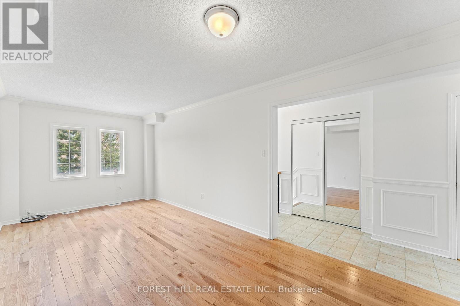Photo 30 of 5817 Tiz Road, Mississauga ON