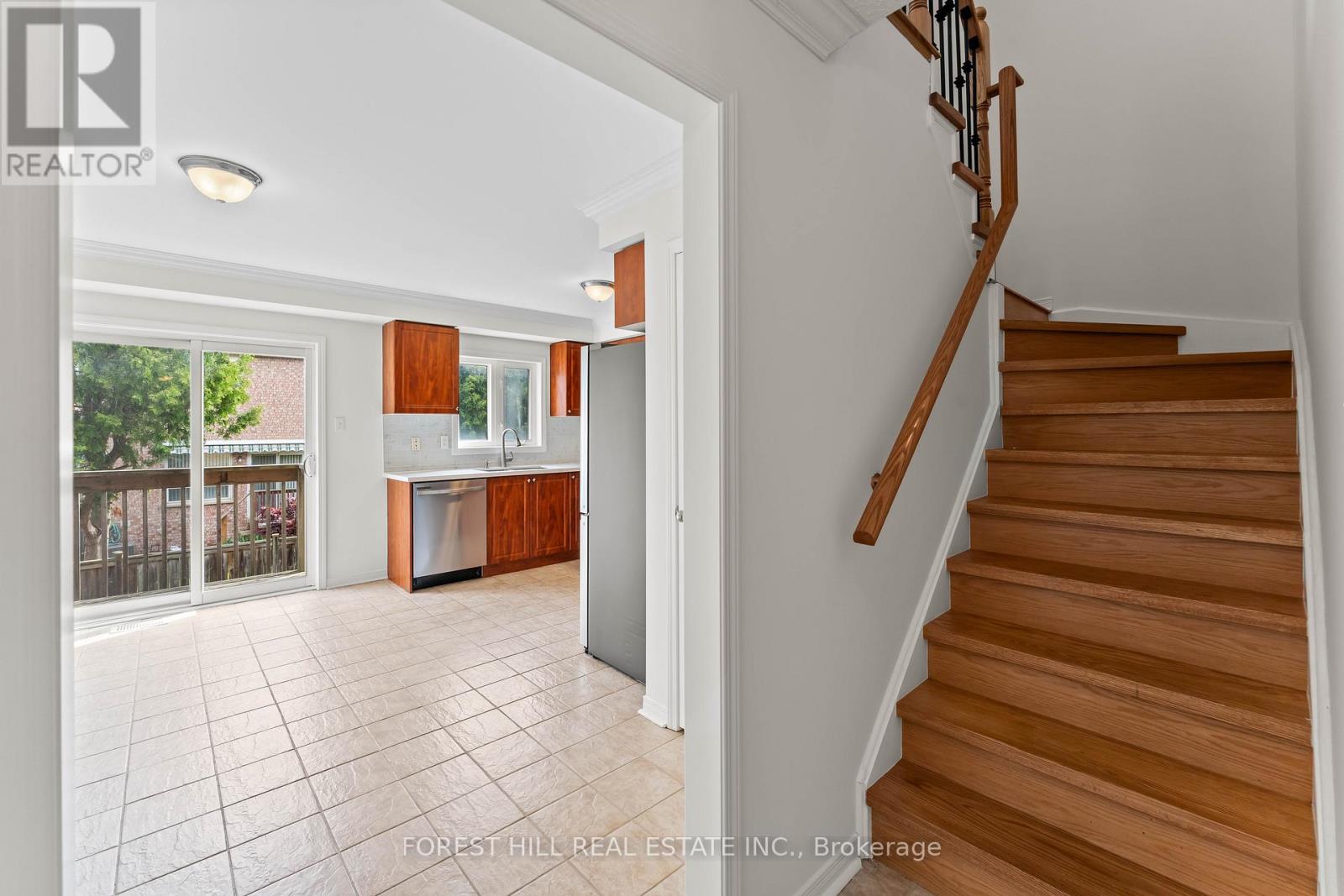 Photo 32 of 5817 Tiz Road, Mississauga ON