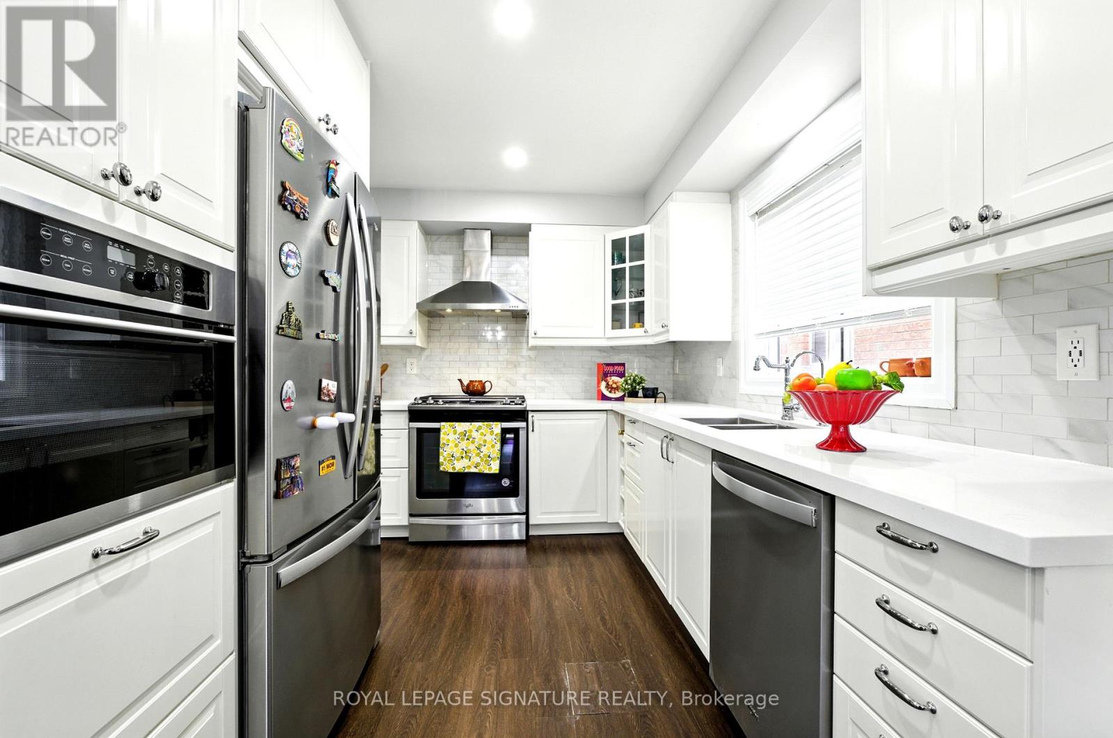 Photo 11 of 28 Grapevine Road, Caledon ON
