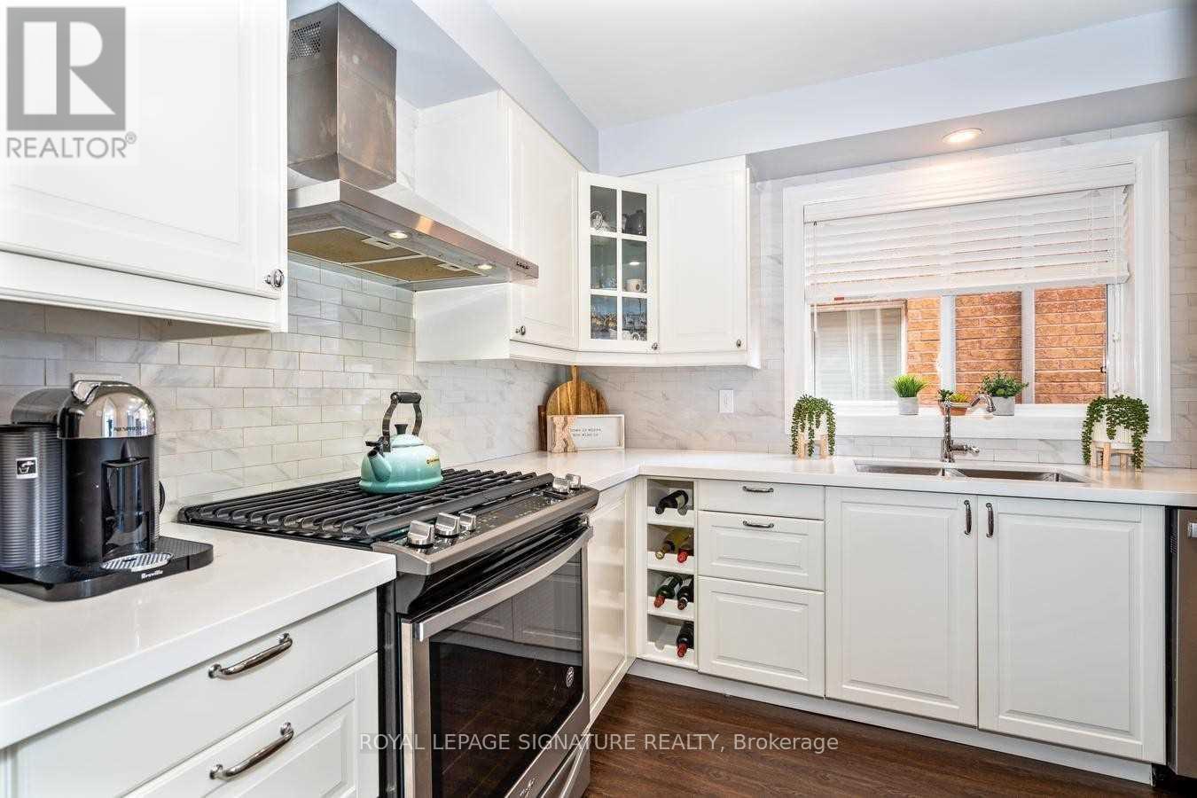 Photo 13 of 28 Grapevine Road, Caledon ON