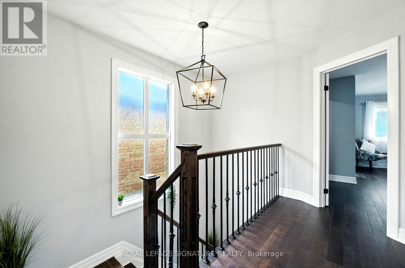 Photo 17 of 28 Grapevine Road, Caledon ON
