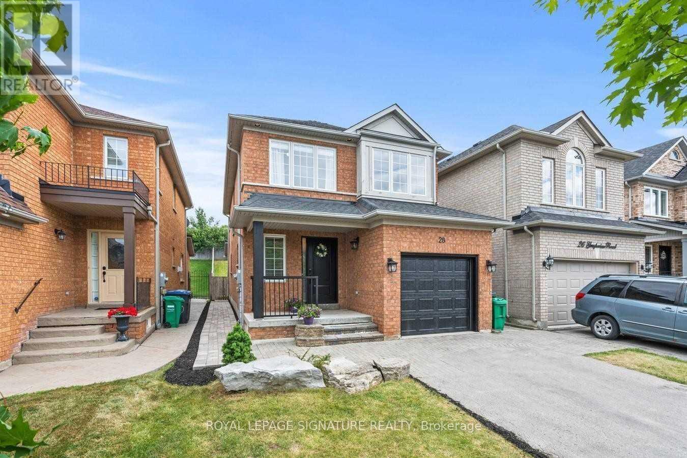 Photo 3 of 28 Grapevine Road, Caledon ON