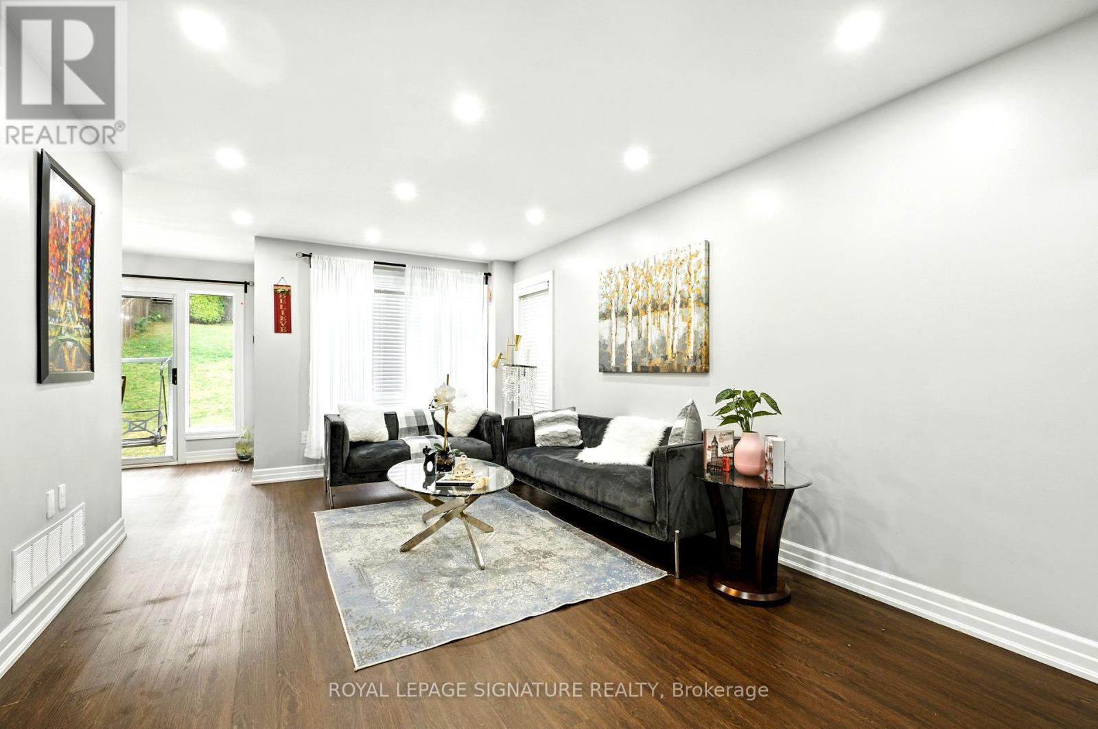 Photo 8 of 28 Grapevine Road, Caledon ON
