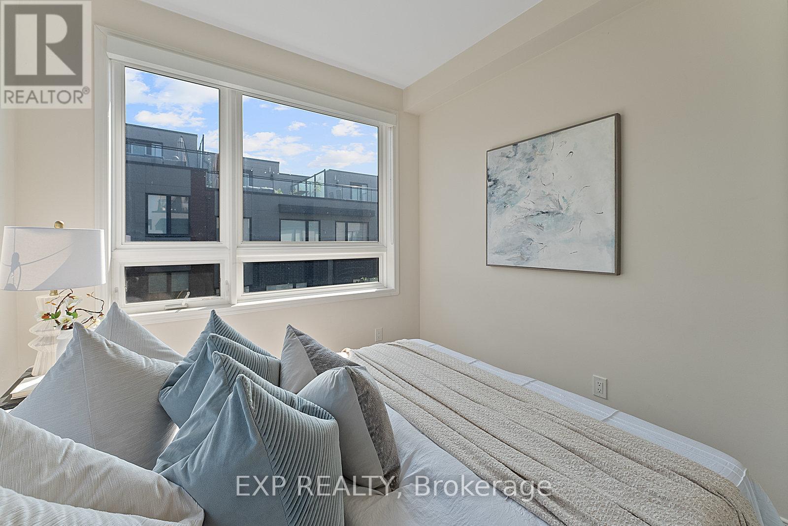 Photo 3 of 312 1110 Briar Hill Avenue, Toronto ON