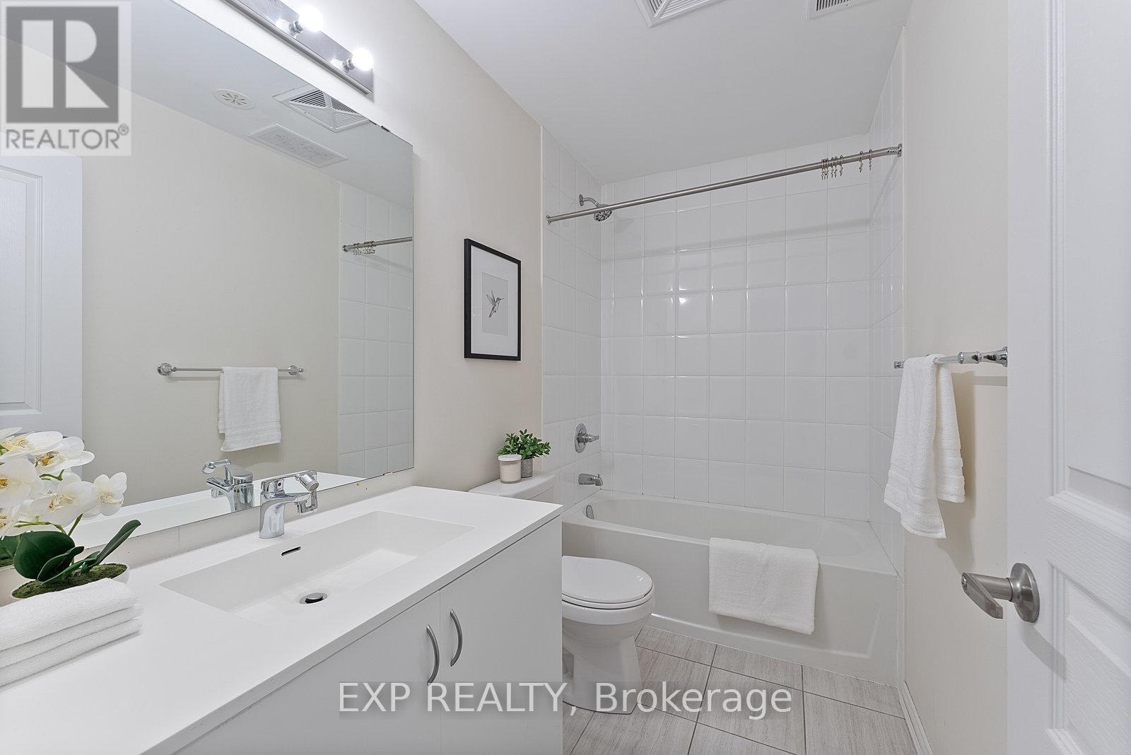 Photo 24 of 312 1110 Briar Hill Avenue, Toronto ON