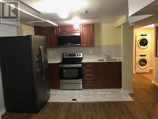 Photo 42 of 30 Castlehill Road, Brampton ON