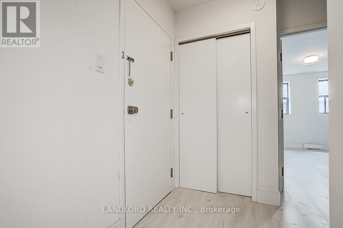 Photo 7 of 206 240 Durie Street, Toronto ON