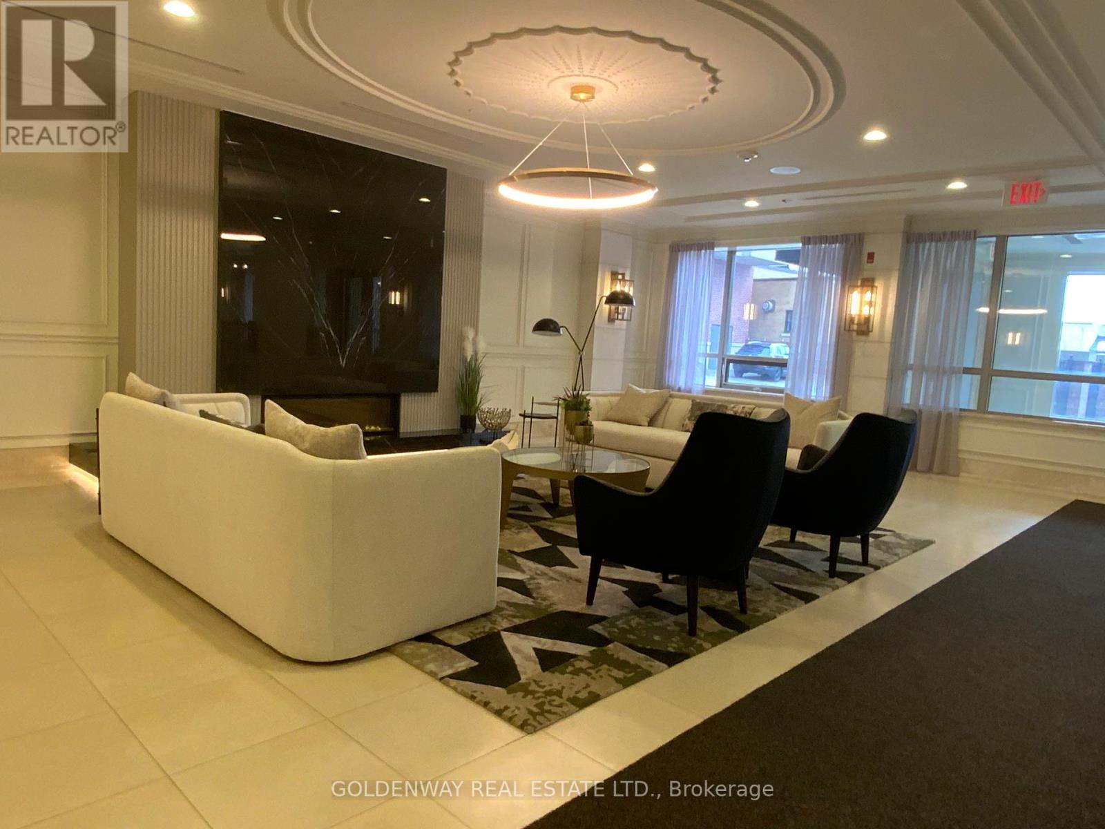 Photo 34 of 315 10101 Yonge Street, Richmond Hill ON