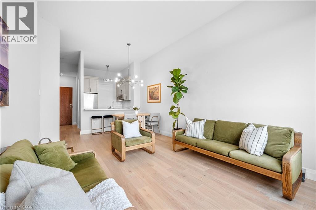 Photo 11 of 2511 Lakeshore Road W Unit 805, Oakville ON