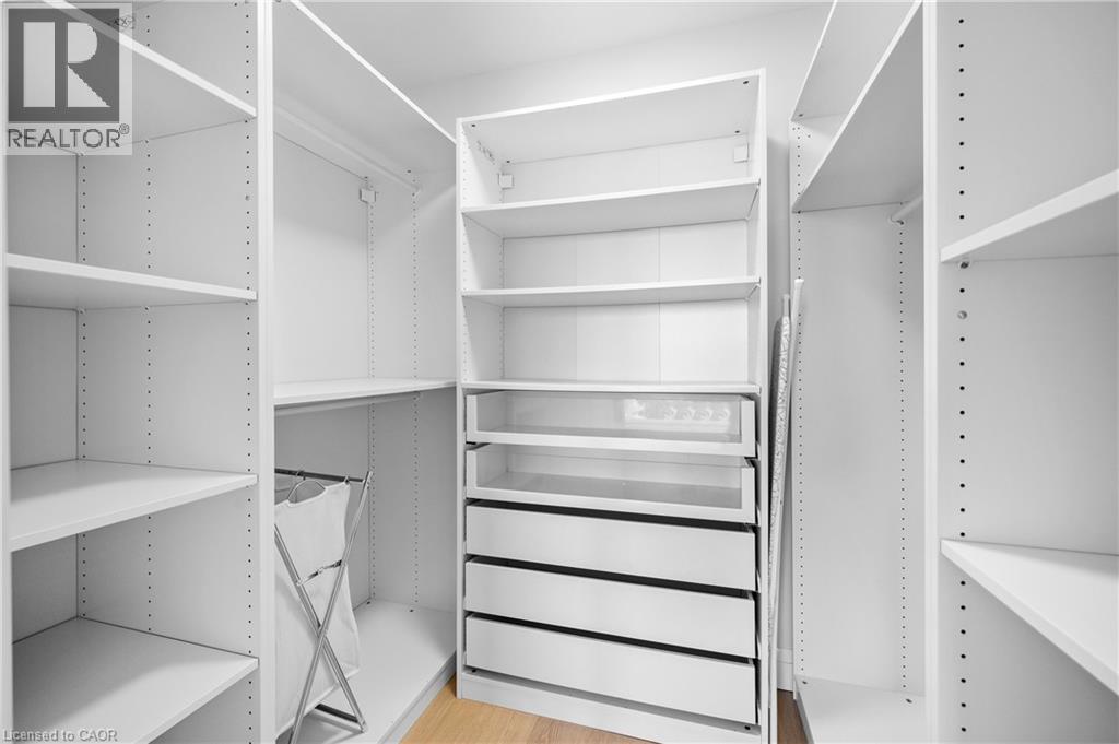 Photo 15 of 2511 Lakeshore Road W Unit 805, Oakville ON