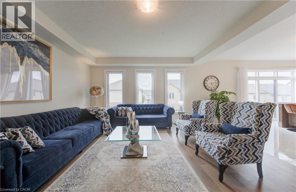 Photo 21 of 546 Bridgemill Crescent, Kitchener ON
