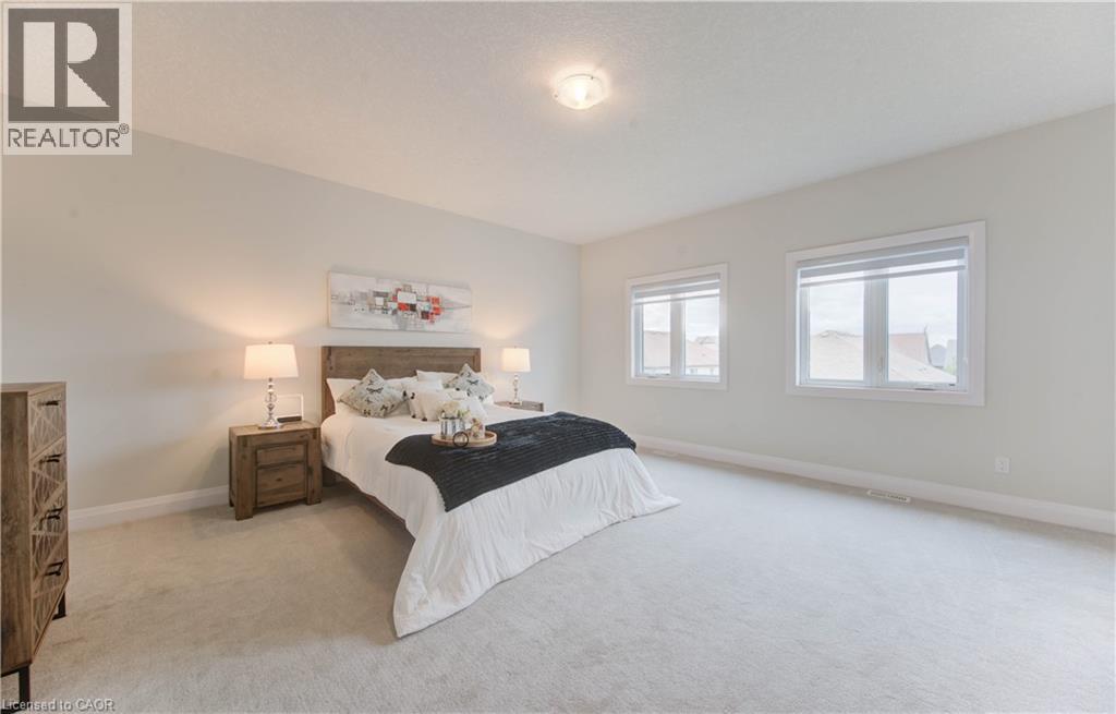 Photo 27 of 546 Bridgemill Crescent, Kitchener ON