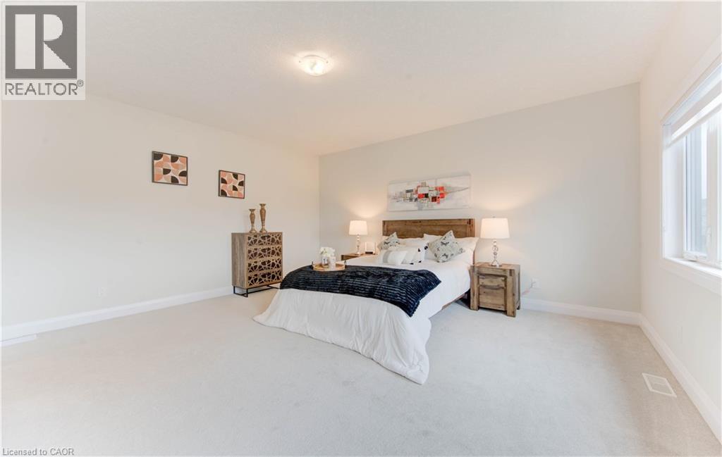 Photo 28 of 546 Bridgemill Crescent, Kitchener ON