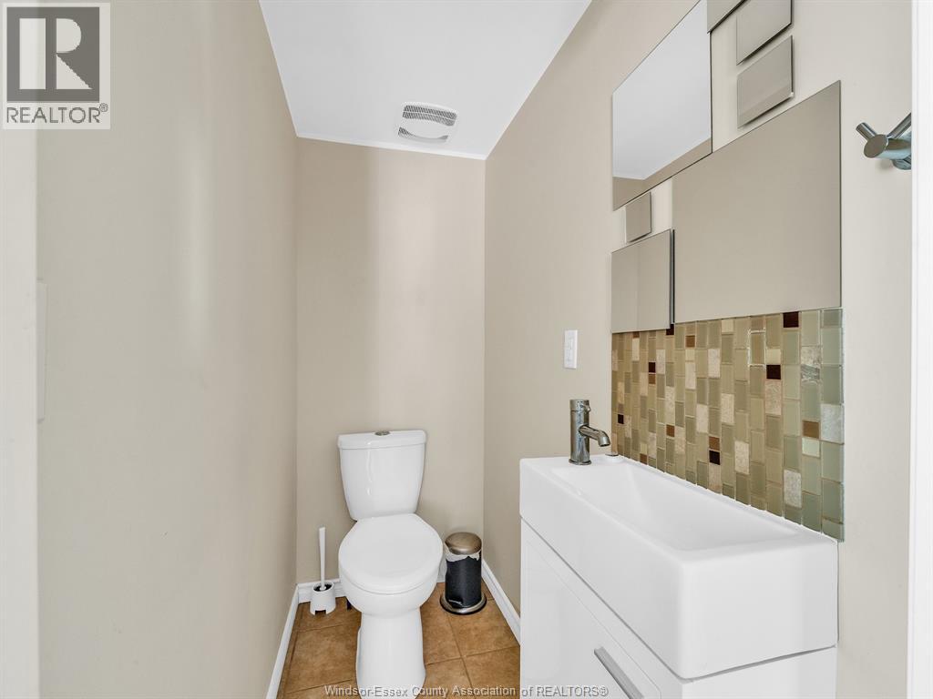 Photo 33 of 1811 Northway Avenue, Windsor ON
