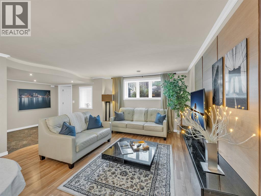 Photo 8 of 1811 Northway Avenue, Windsor ON