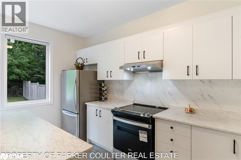 Photo 10 of 35 Atlantis Drive, Orillia ON