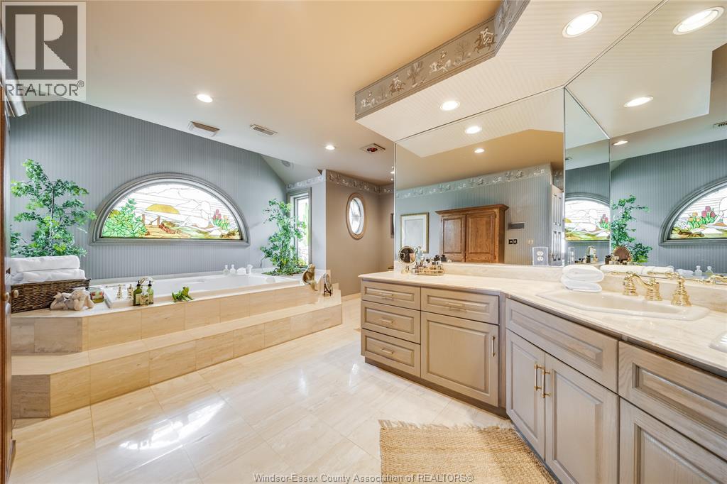 Photo 30 of 13018 Riverside Drive, Tecumseh ON