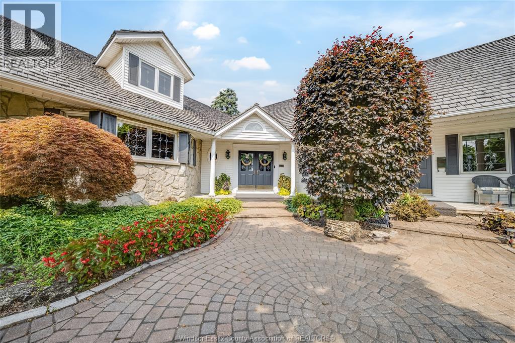Photo 3 of 13018 Riverside Drive, Tecumseh ON