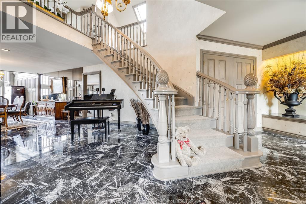 Photo 6 of 13018 Riverside Drive, Tecumseh ON