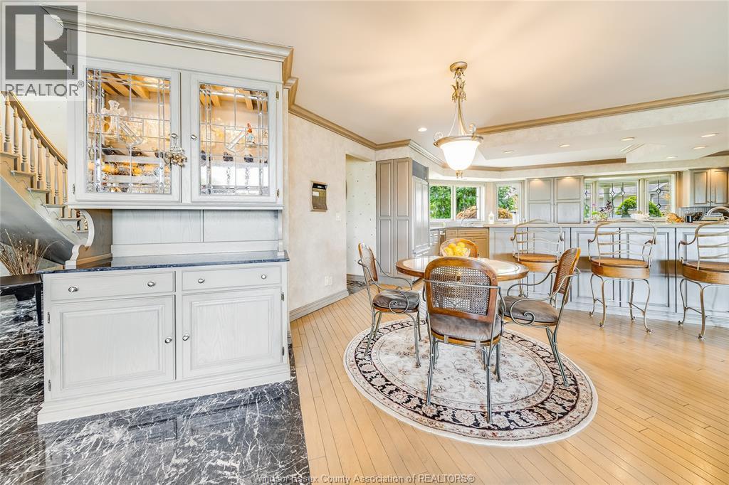 Photo 16 of 13018 Riverside Drive, Tecumseh ON