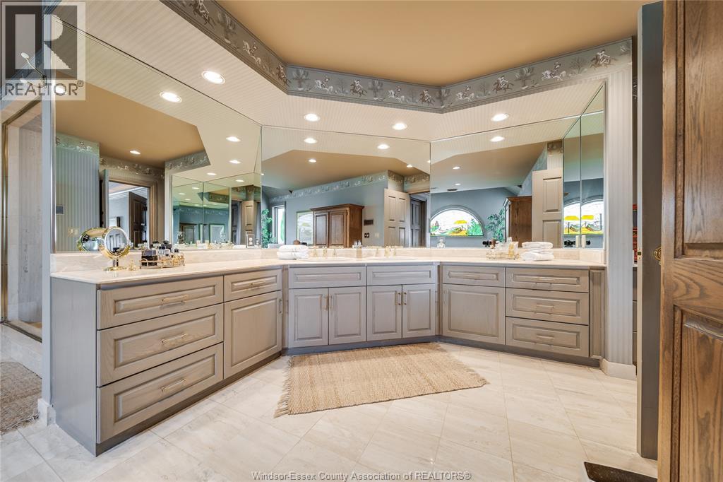 Photo 32 of 13018 Riverside Drive, Tecumseh ON