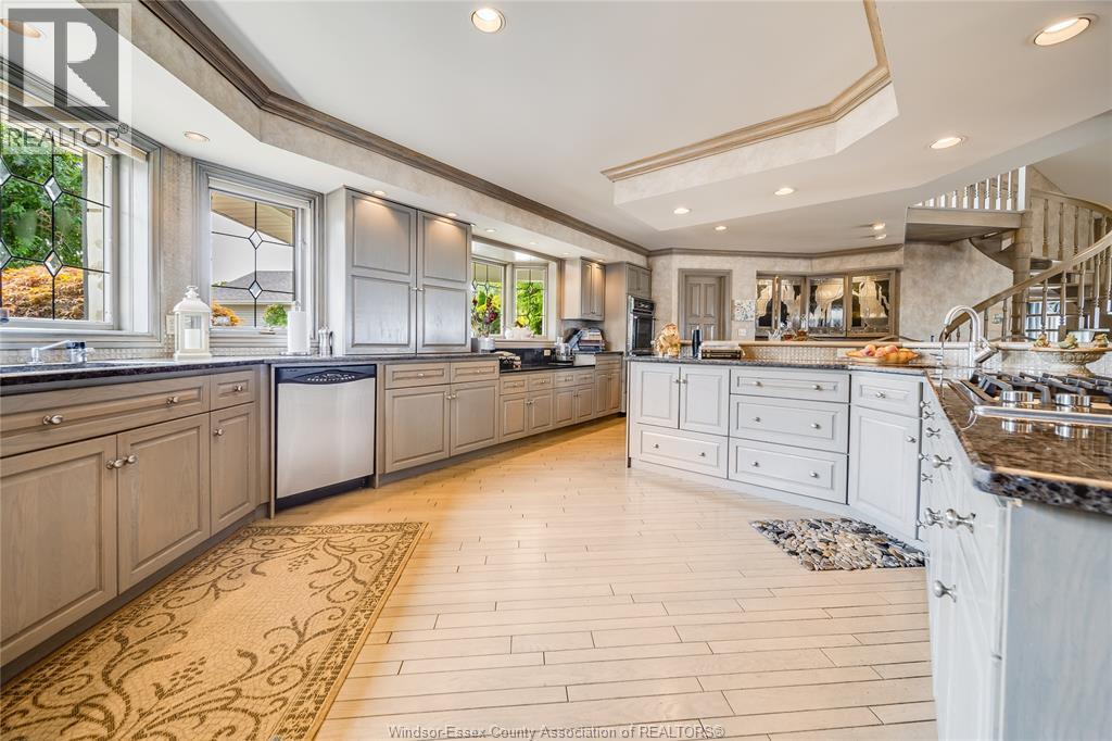 Photo 18 of 13018 Riverside Drive, Tecumseh ON