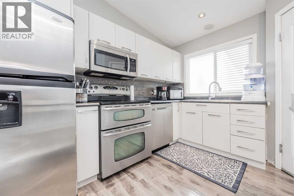 Photo 11 of 10245 113 Avenue, Grande Prairie AB