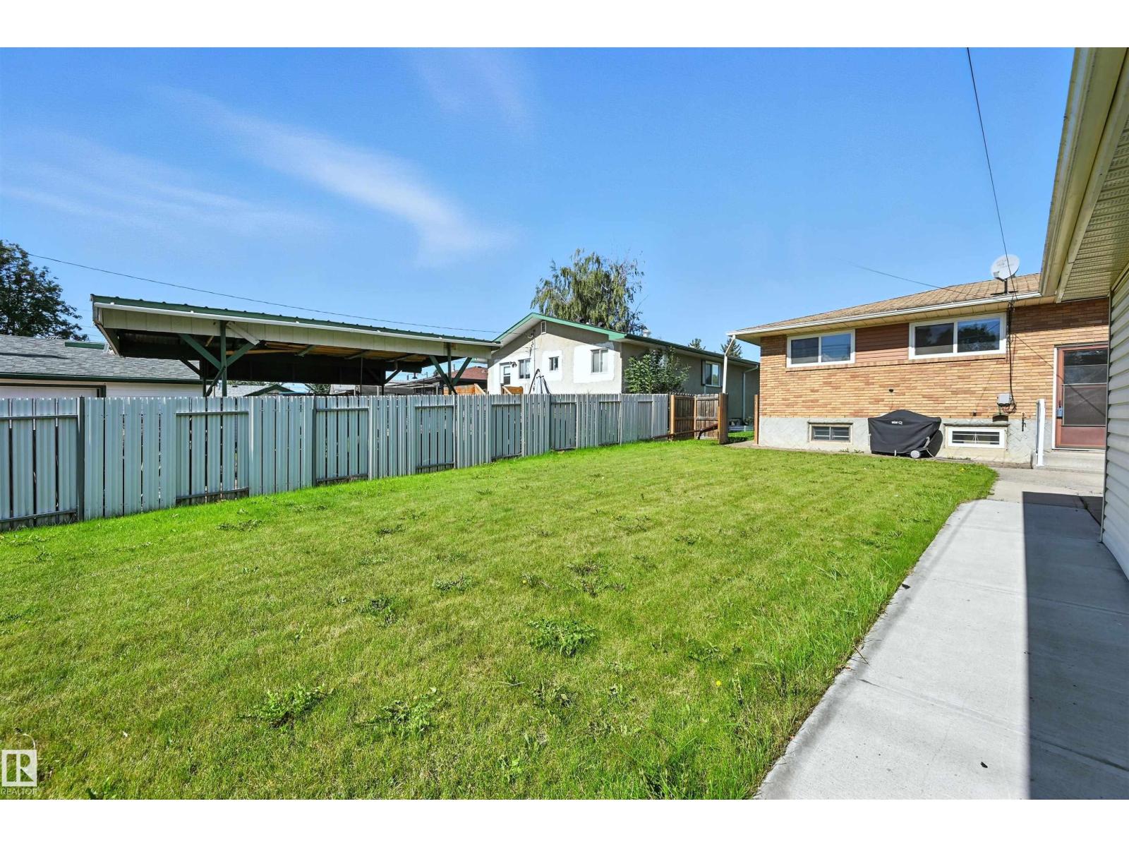 Photo 39 of 5415 141 Av Nw, Edmonton AB